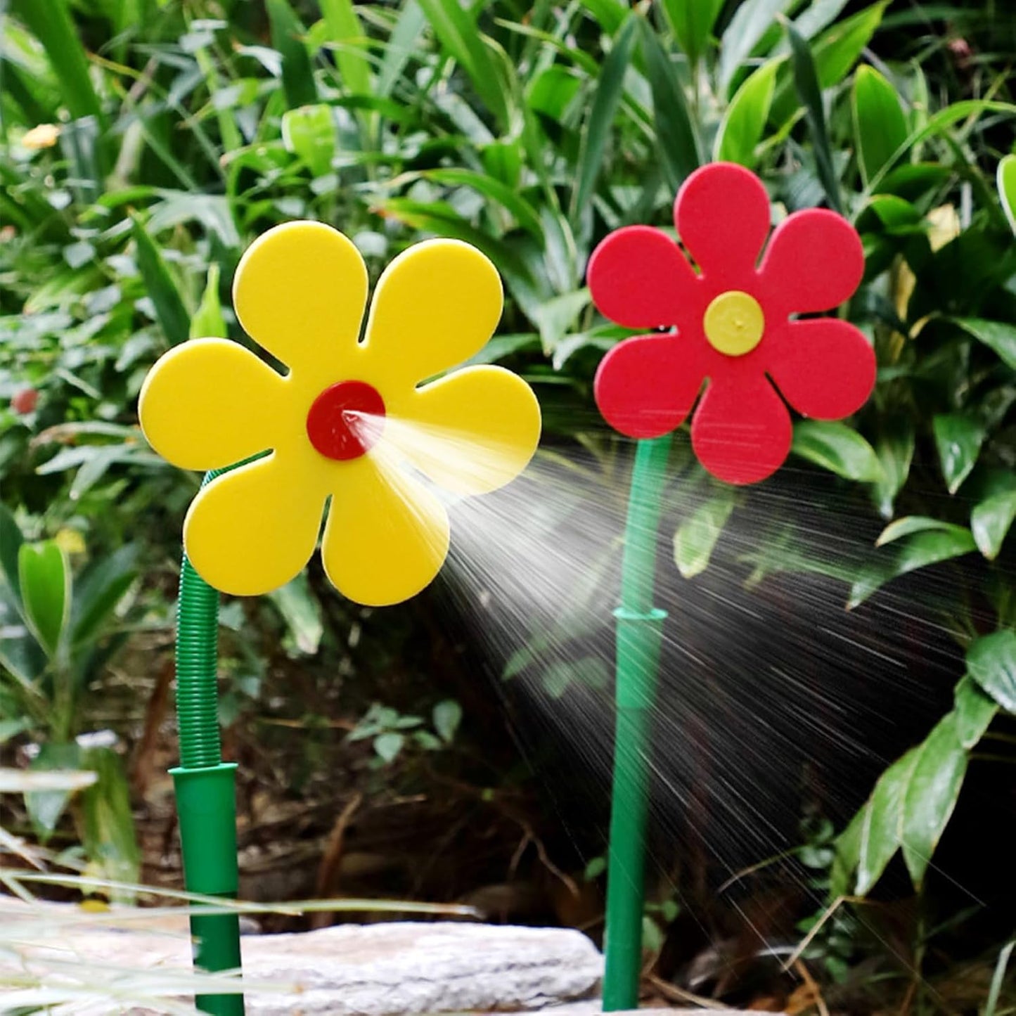 💦Crazy Dancing Daisy Garden Sprinkler Toy for Lawn Irrigation & Dog Fun 🌻💦